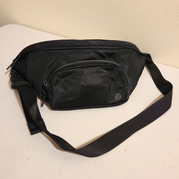 Lululemon The Rest is Written Belt Bag Black 3L Sling Fanny Pack Large Pouch - Picture 1 of 11